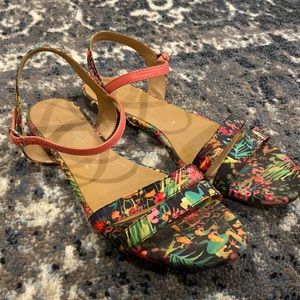 Shoes of prey sandals